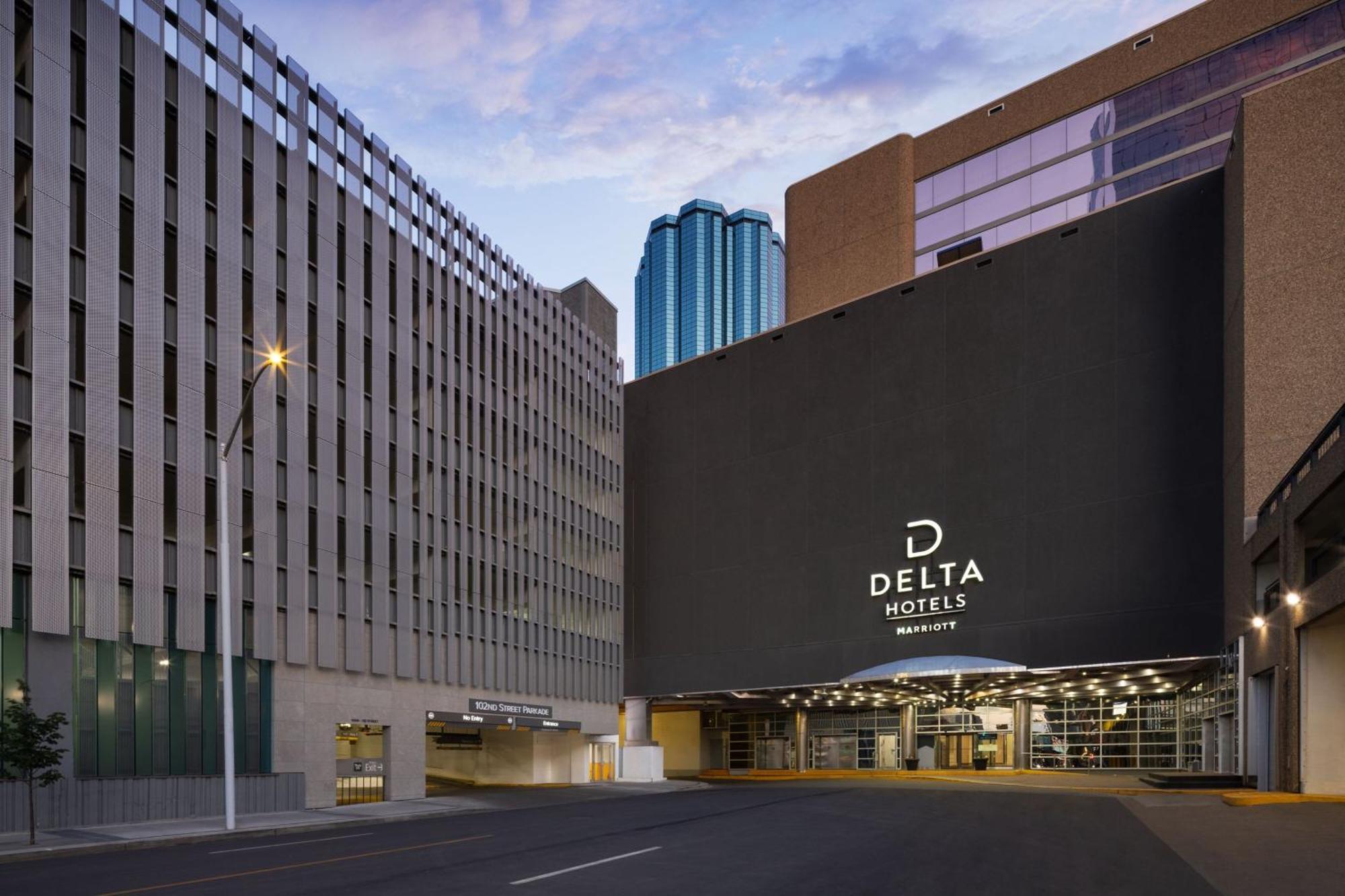 Delta Hotels By Marriott Edmonton Centre Suites Esterno foto
